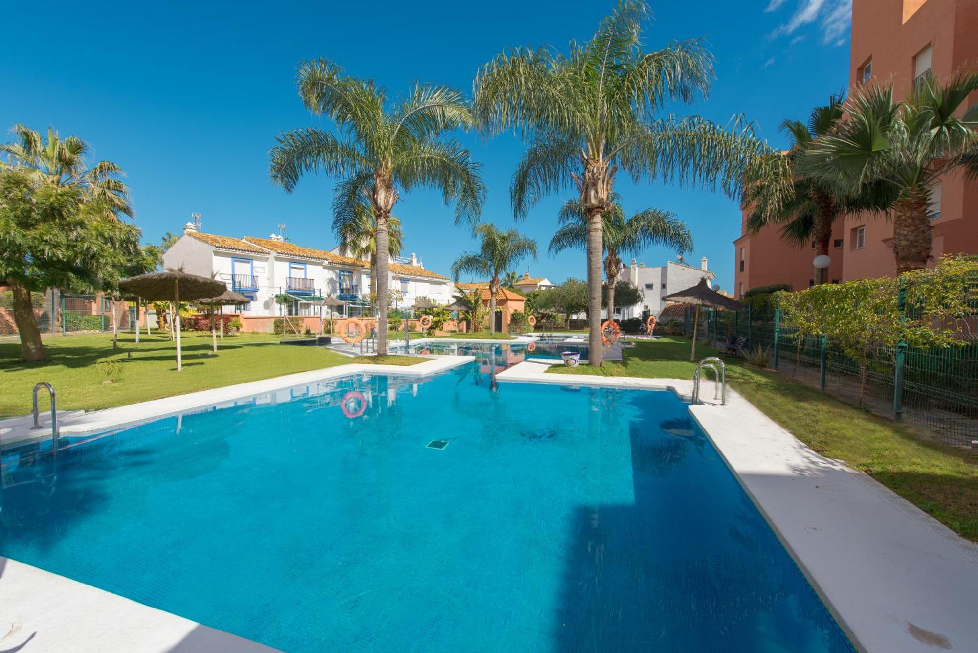 Superb 2 Beds Penthouse Duquesa Port Apartment *